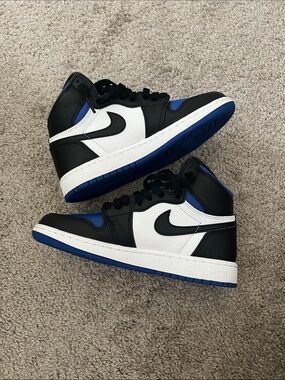 Air Jordan 1 Retro High OG- “Royal Toe”